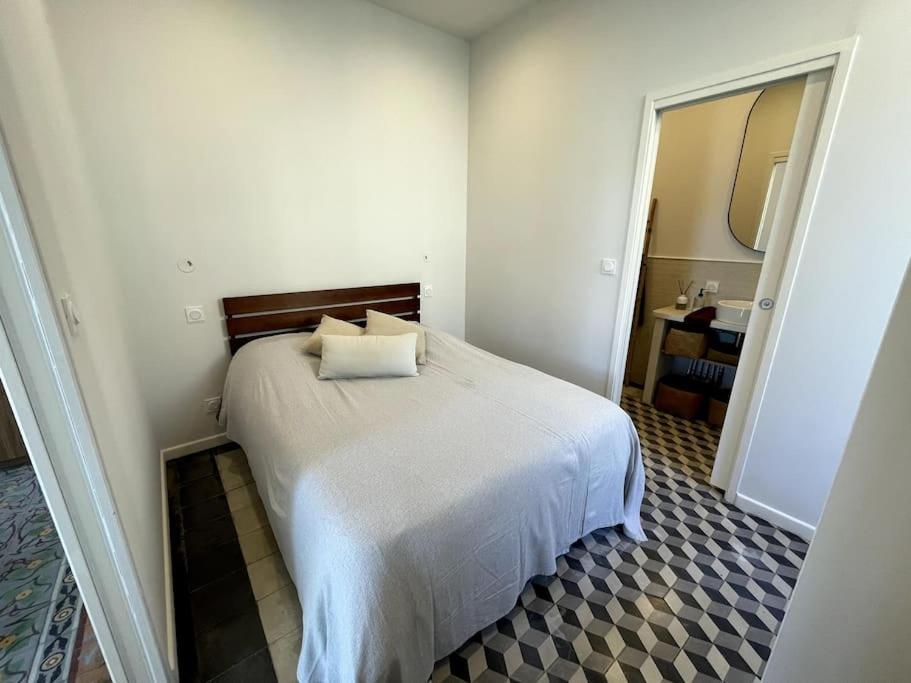 Apartment Spacieux, Confort Et Climatise A 500m De La Carqueiranne